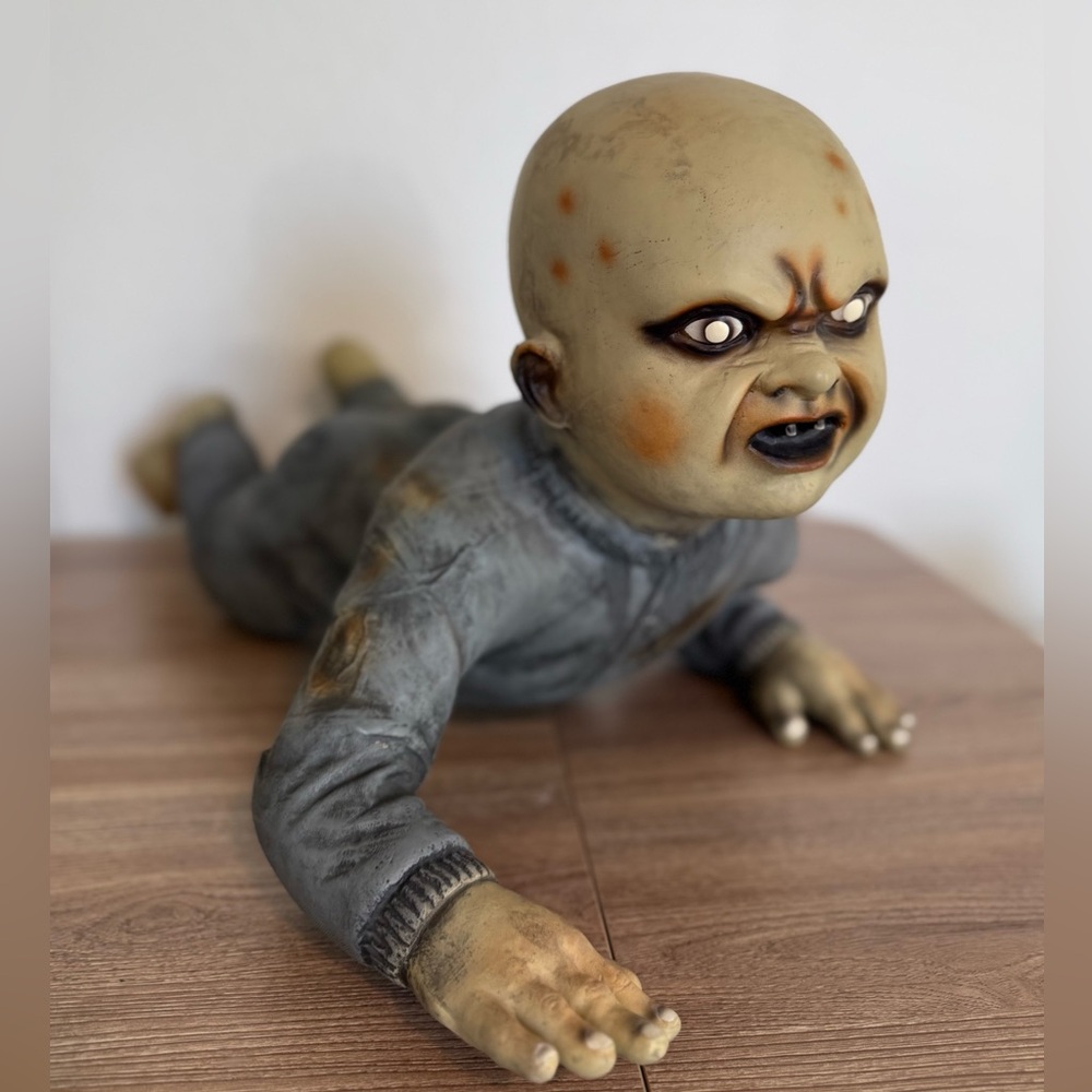 Spirit Halloween Demon Crawling Baby Goryious Zombie Prop Scary Figure Baby Evil